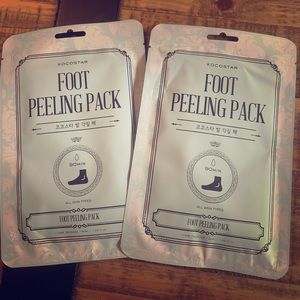 Kocostar foot peeling masks